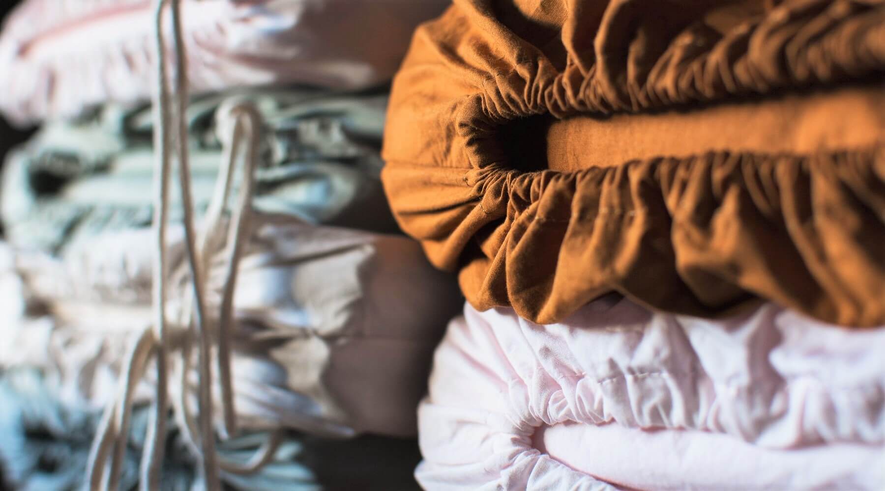 How to store bed linens