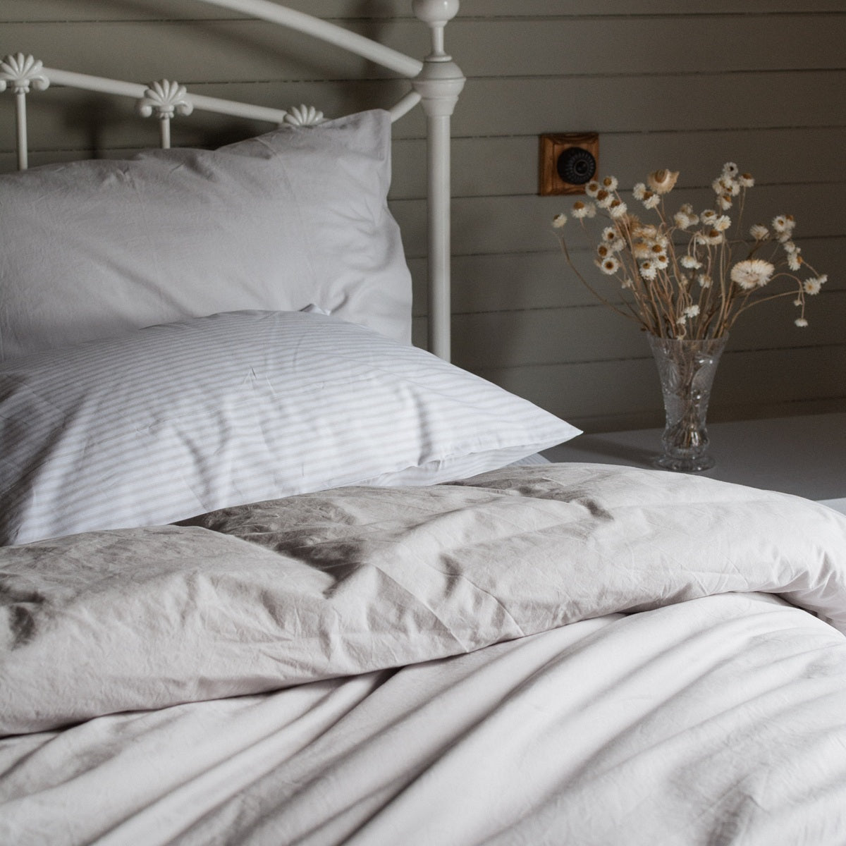 Heavyweight Percale Cotton Sheets in Ash Grey and Stripe